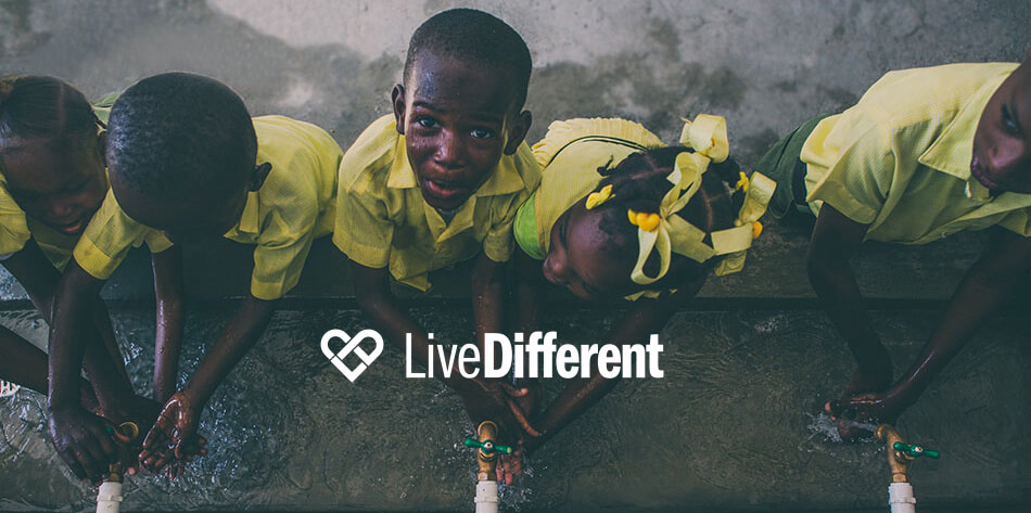 live different banner